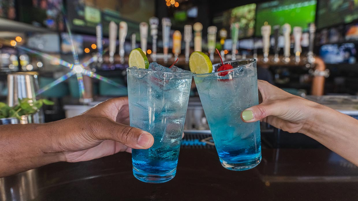 two people cheersing